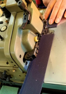 帆布 ロックミシンがけ国内縫製工場 コーワ株式会社